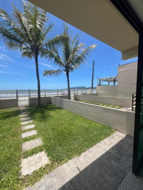Casa na Praia Frente Mar 01